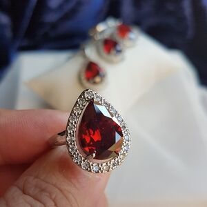 Swarovski Elements 925 Sterling Silver Large Garnet Red Teardrop Ring NWT